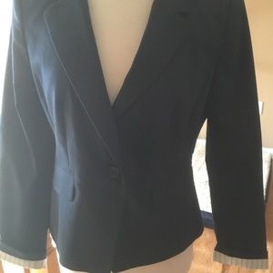 Women’s navy blue blazer
